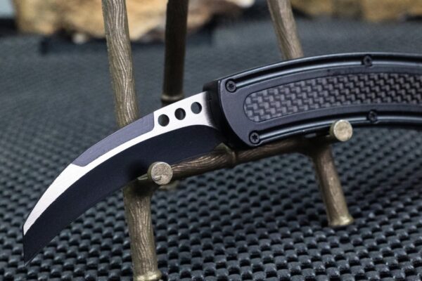 knife-karambitOTF156cp-104_1of1_2048x2048